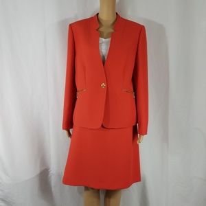 Tahari Arthur S. Levine Women's Skirt Suit